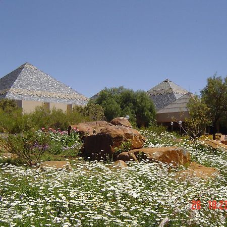 Black Mountain Leisure And Conference Hotel Groothoek Exterior photo