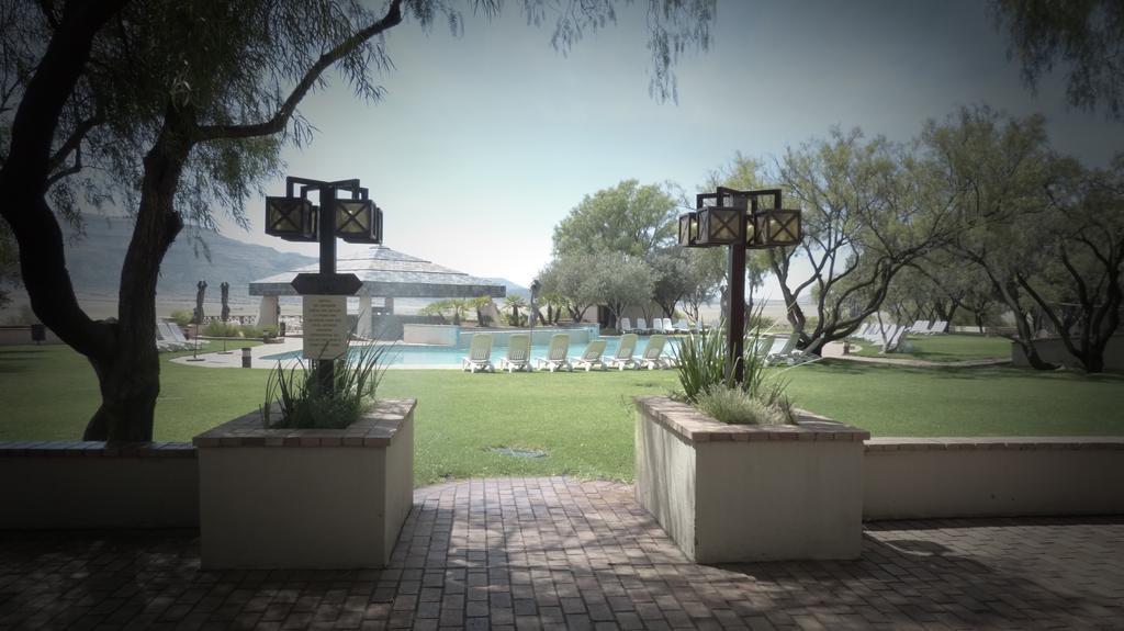 Black Mountain Leisure And Conference Hotel Groothoek Exterior photo